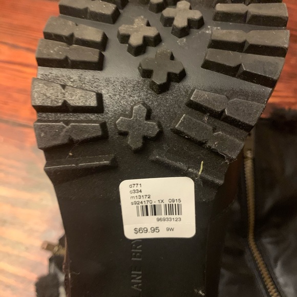 Lane Bryant NWT 9w boots fur trim zip - Picture 3 of 4